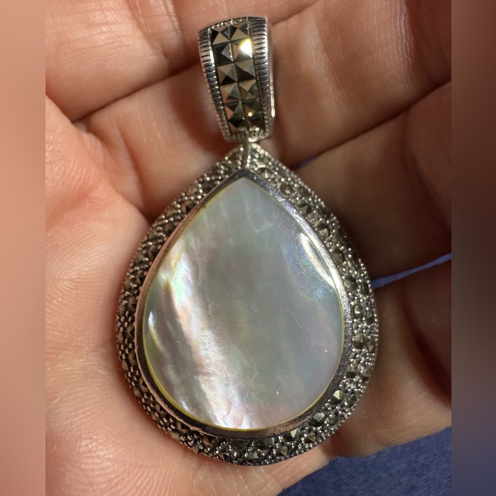 Pendant*Mother of Pearl & Rose Quartz 925 Sterling Silver Marcasite - Picture 6 of 8